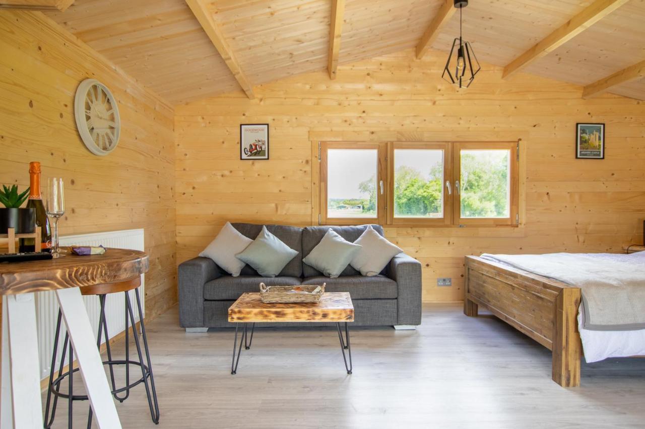 Choller Lake Lodges - Primrose Cabin With Private Hot Tub Арундел Экстерьер фото