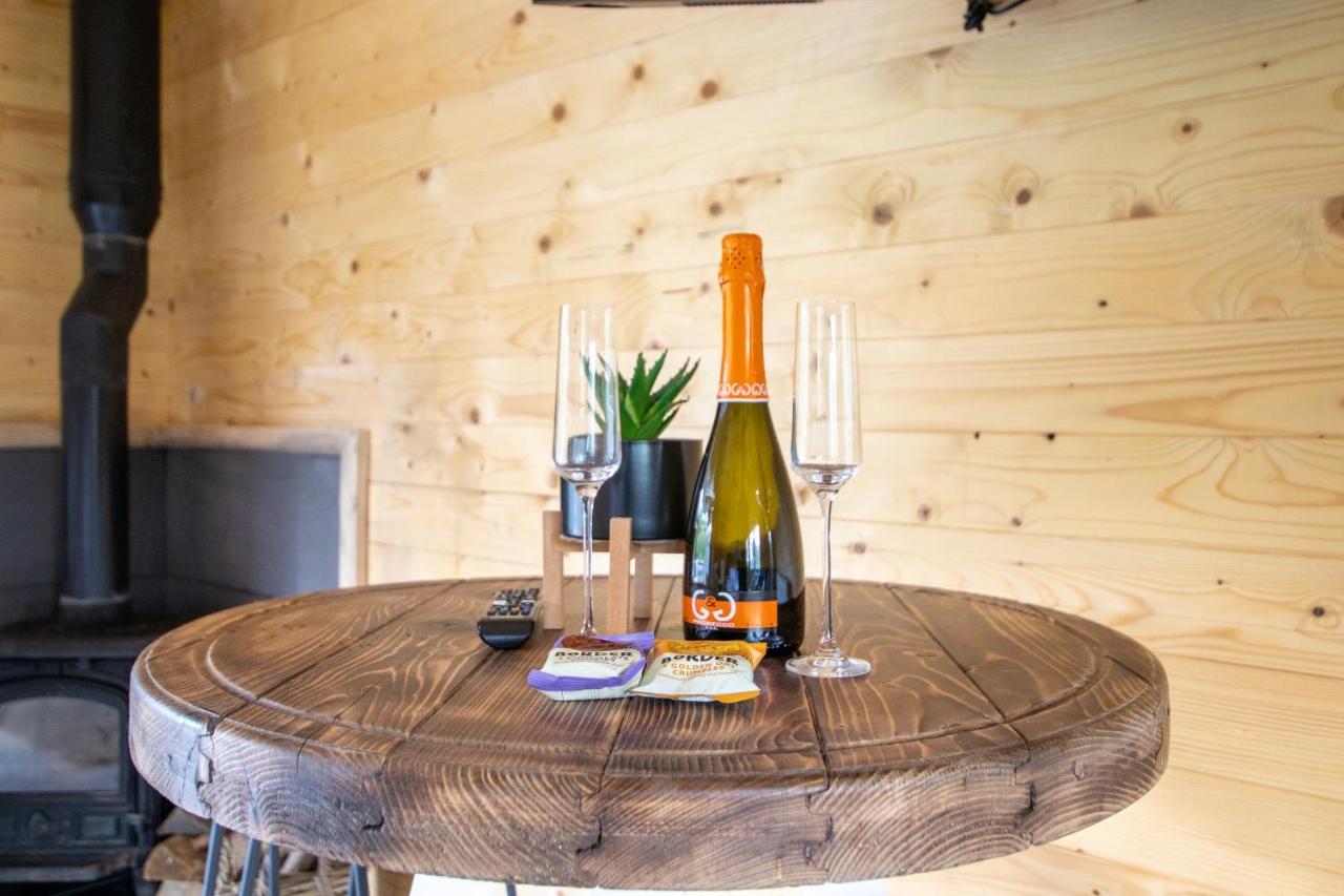 Choller Lake Lodges - Primrose Cabin With Private Hot Tub Арундел Экстерьер фото